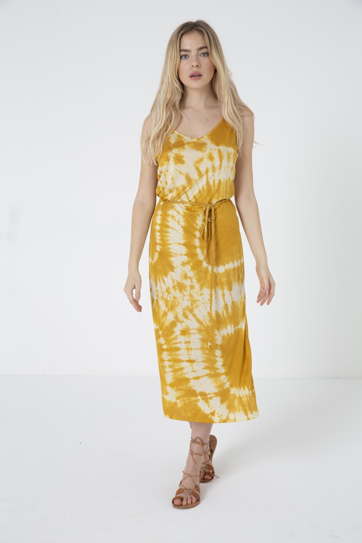 AMAZONE ROBE